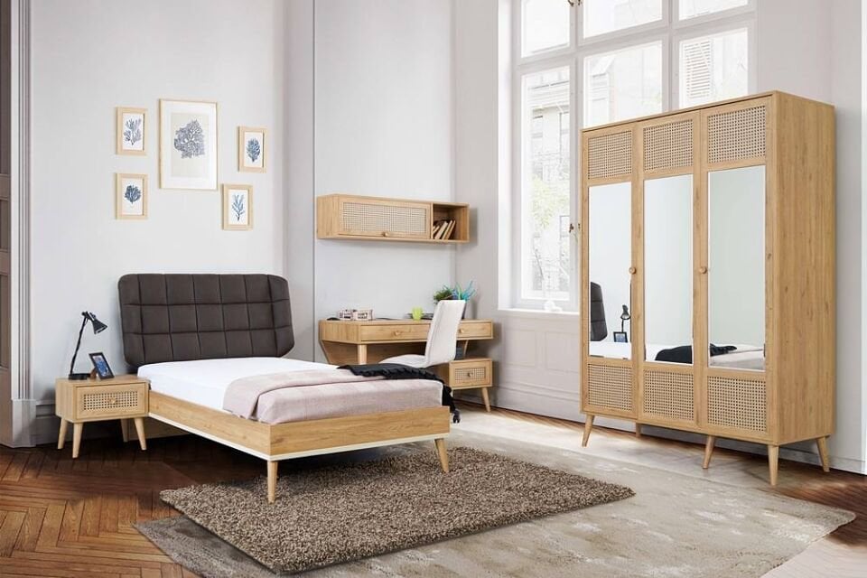 Monaco Genç Odası