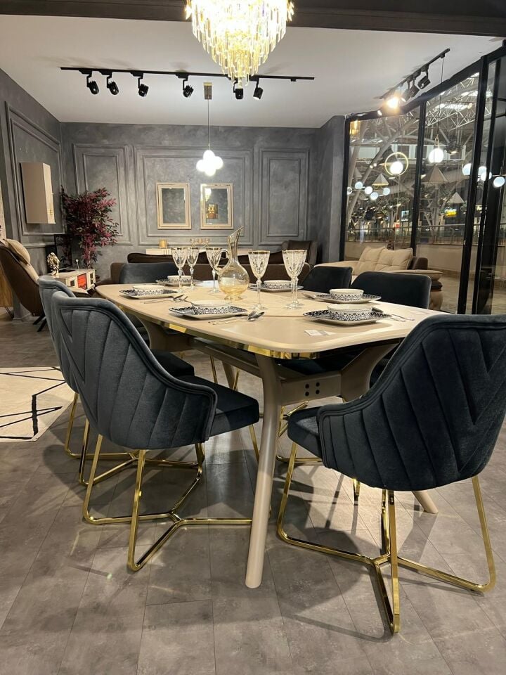 Grand Yemek Odası